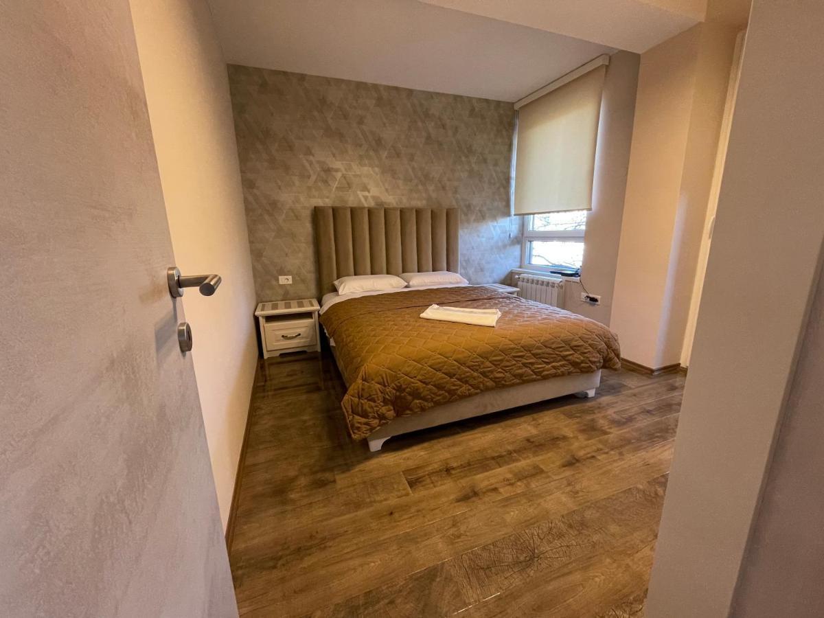 Roosevelt Apartment Скопье Экстерьер фото