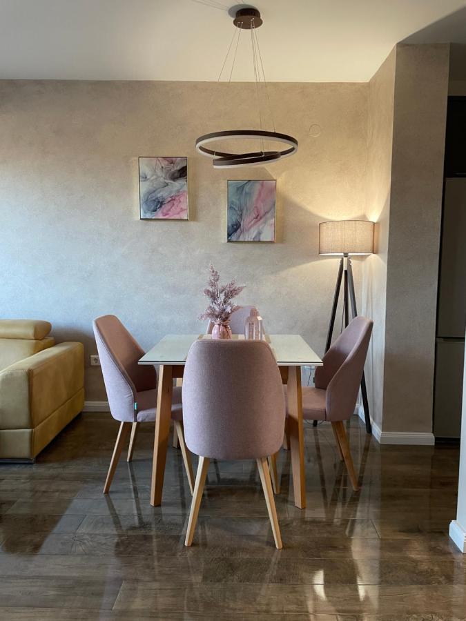 Roosevelt Apartment Скопье Экстерьер фото