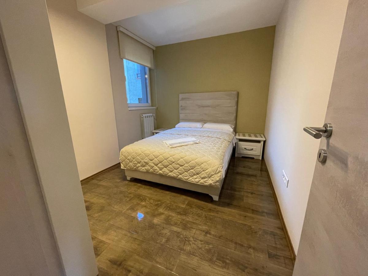 Roosevelt Apartment Скопье Экстерьер фото